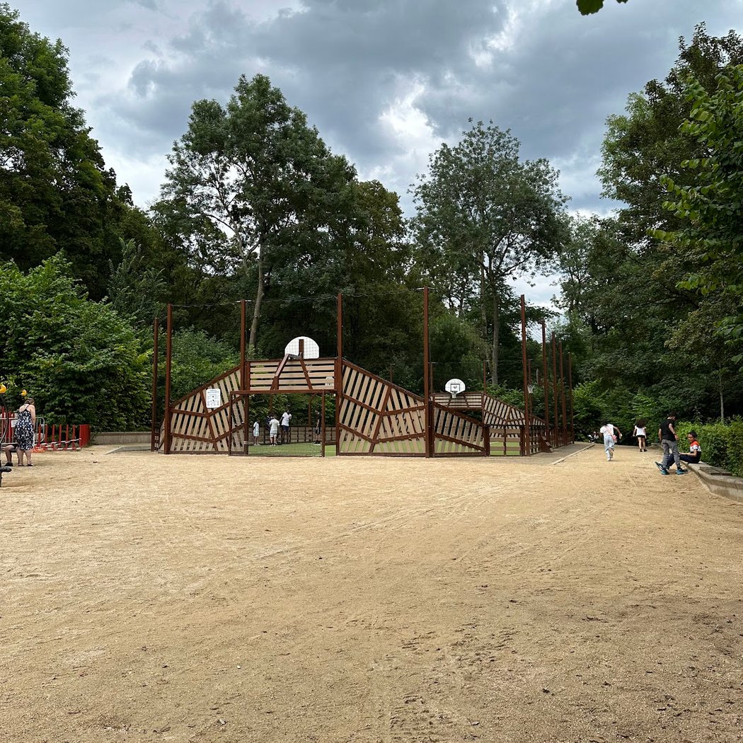 Aire de jeux du parc du Morbras 1